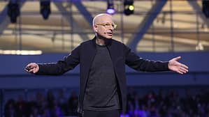 Seth Godin presents on stage