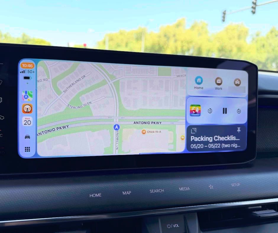 CarPlay screen showing that the drafts application - packing list - is active in the lower right hand corner