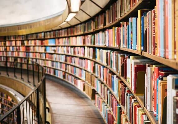 Books by Susan Yin on Unsplash